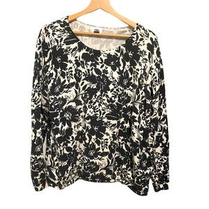 OLD NAVY Black and White Floral Long Sleeve Swoop Neck Sweater Plus Size XXL